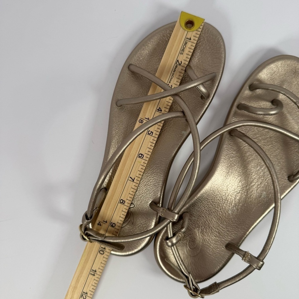 Olukai Waiau Leather Gold Strappy Flat Sandals size 6.5 7 - Picture 6 of 7